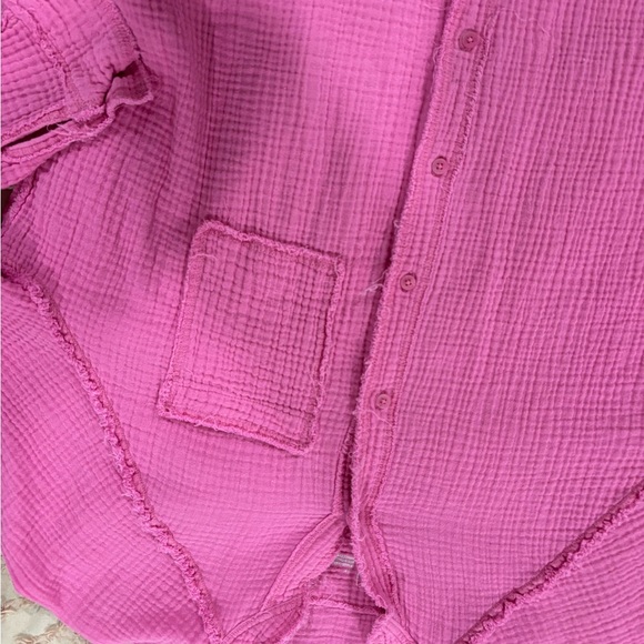 Pink linen button up - Picture 2 of 3